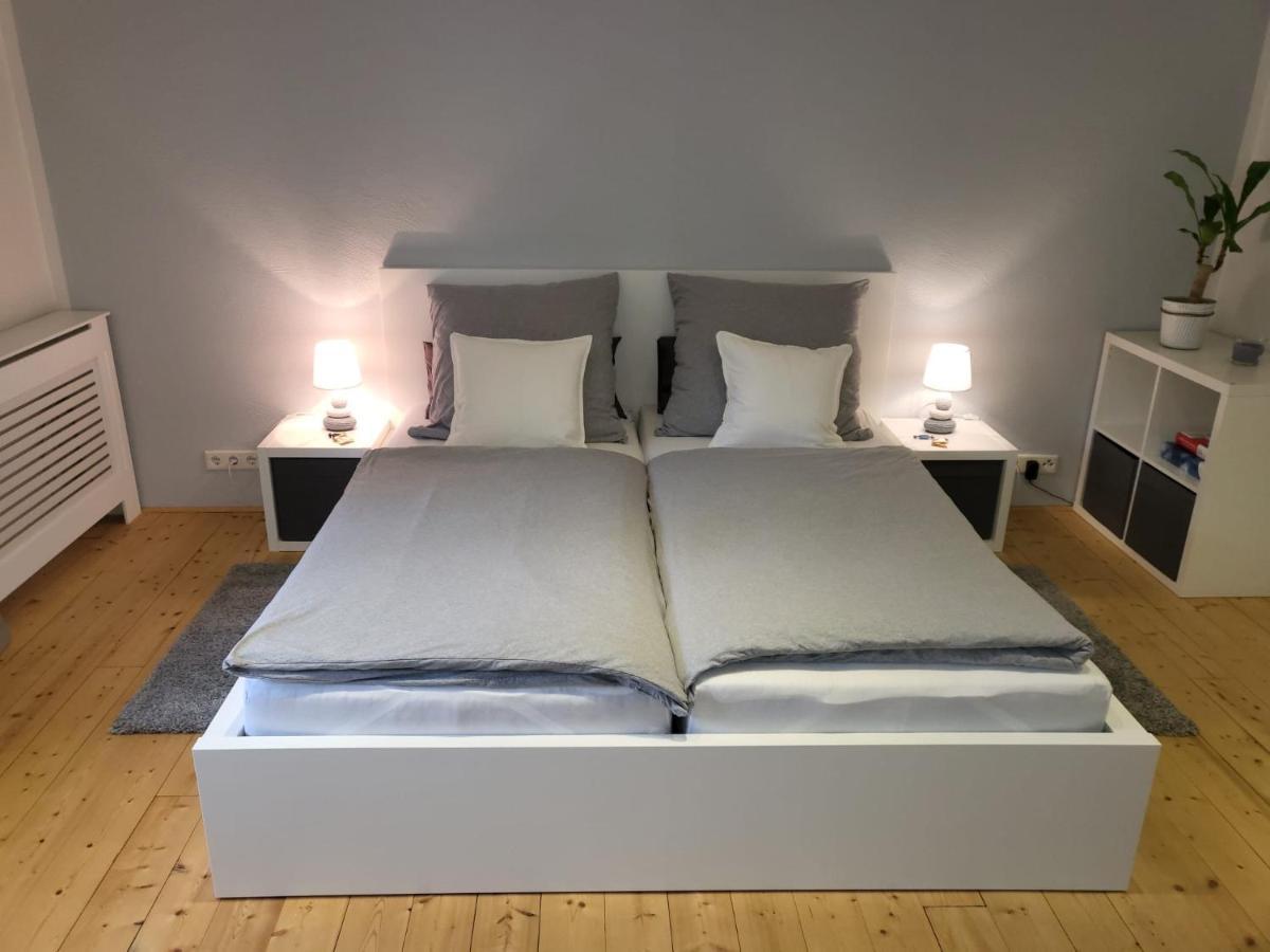 Tritt Ein Bring Glueck Herein - Exquisite 75 Qm - Messenaehe - Parkplatz - Flughafennaehe دوسلدورف المظهر الخارجي الصورة